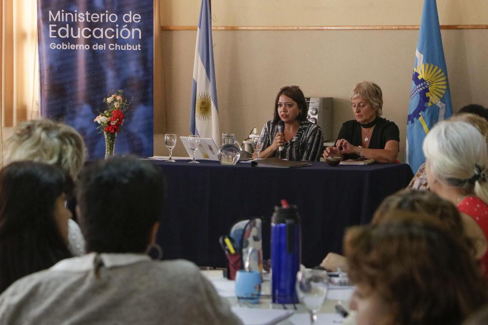 Perata-Antonena-Educacion-Chubut-archivo