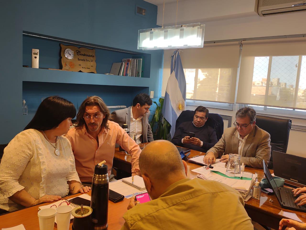 Reunión paritaria martes 14 de mayo (2)
