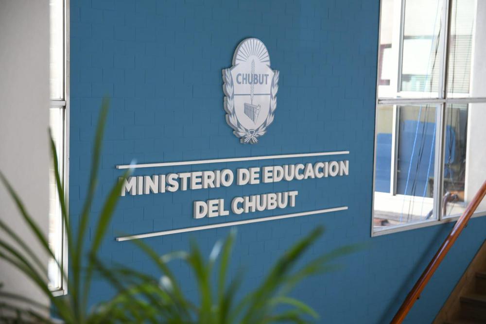 EDUCACIÓN