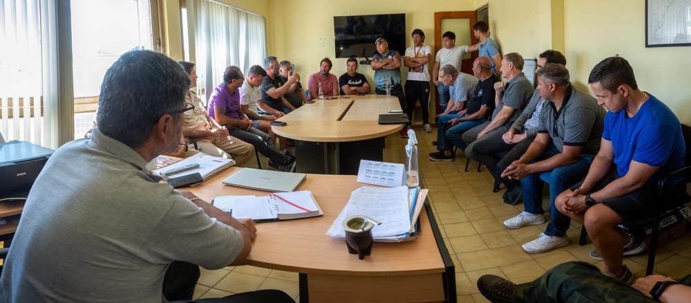 El secretario de Pesca se reunió con referentes del sector pesquero para llegar a un acuerdo de trabajo (2)