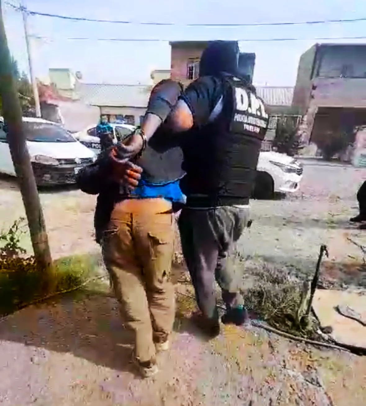 La Policía del Chubut detuvo a cuatro sujetos por distintos “robos agravados” en Trelew (2)