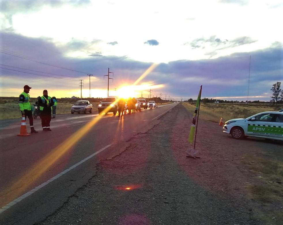 Seguridad vial 28 conductores retirados de la vía pública y más de 11 mil vehículos controlados durante el fin de semana largo en Chubut (6)
