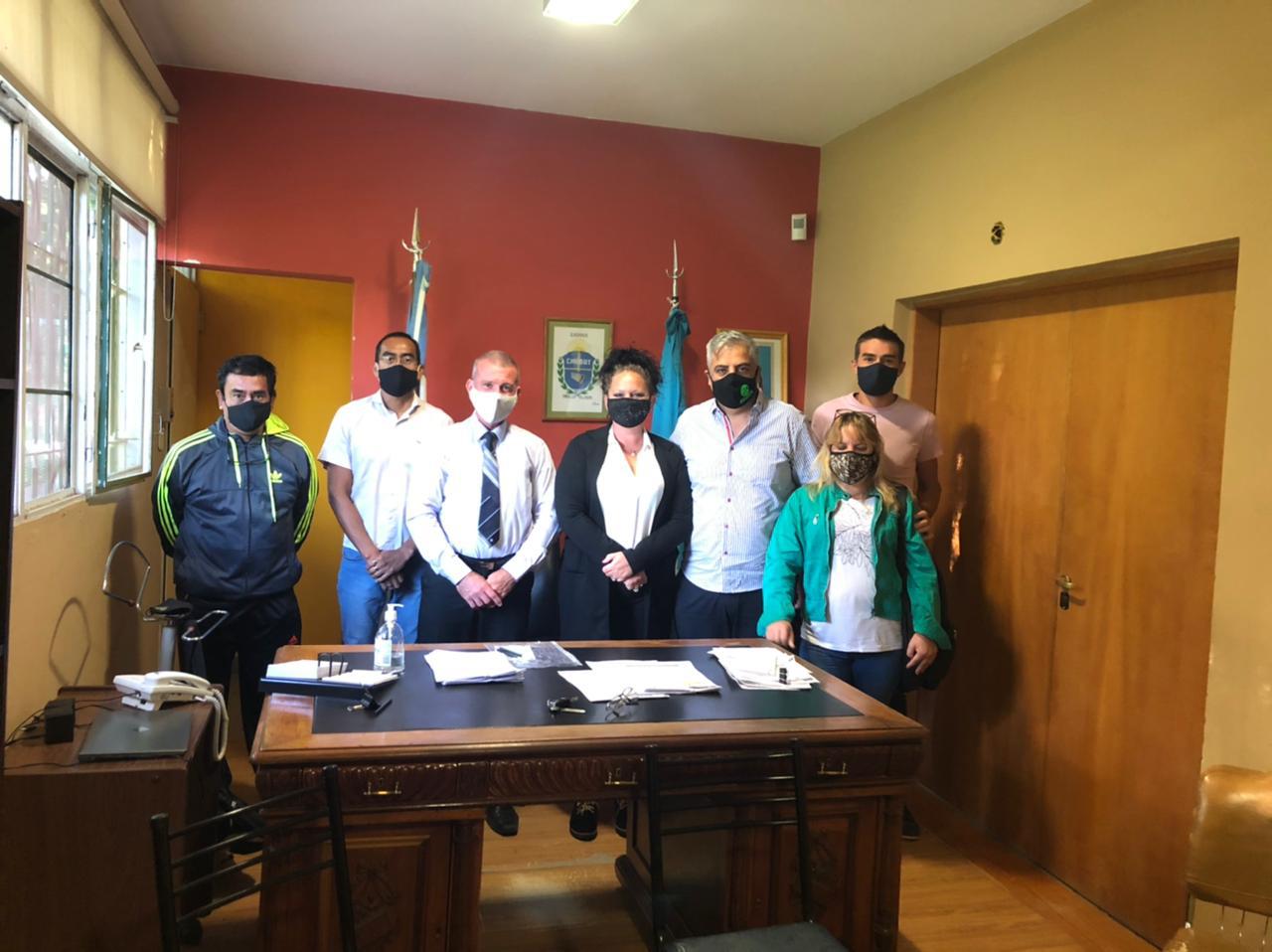 Reunión Darío James con gremios