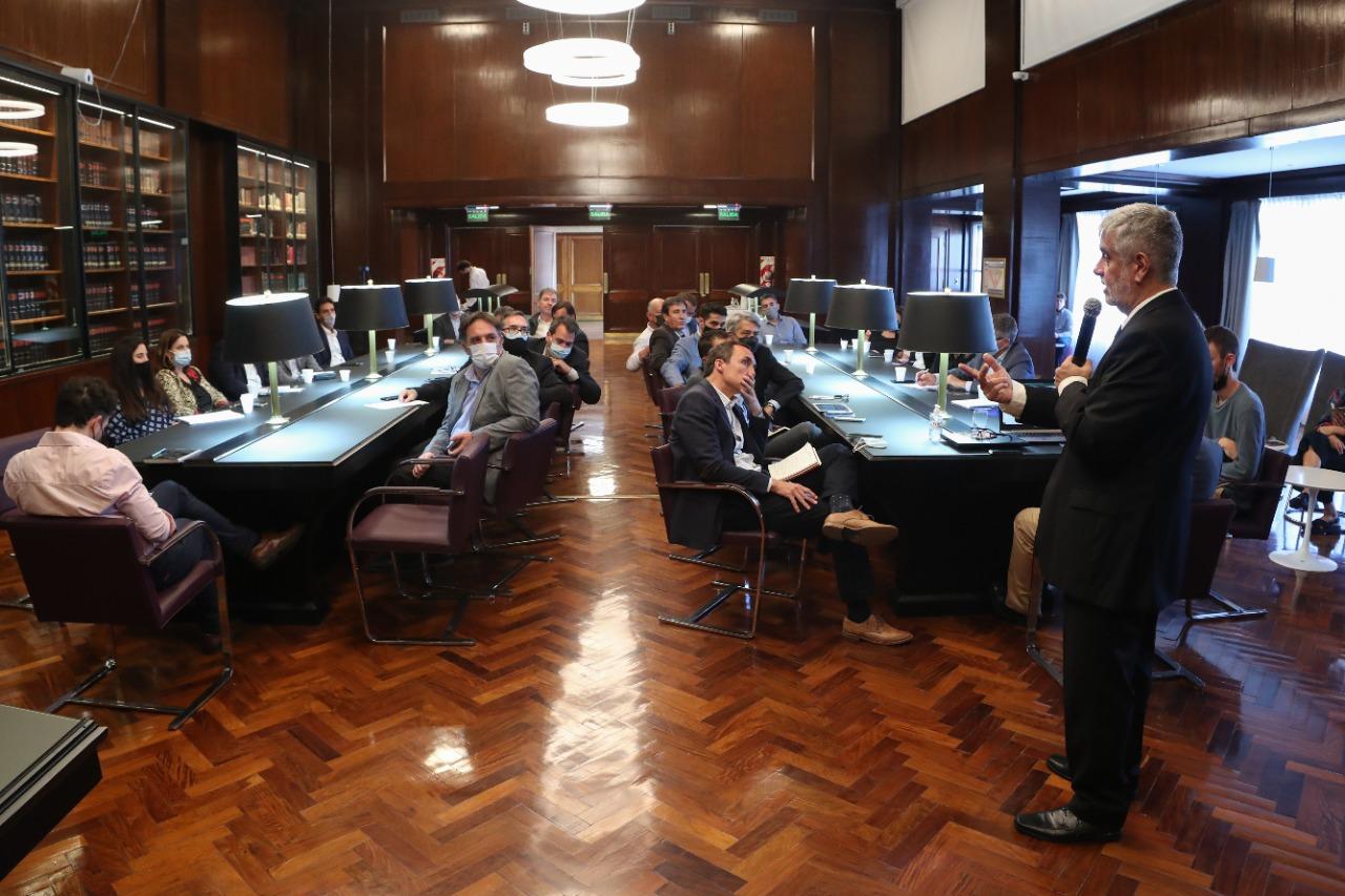 Feletti comercio interior
