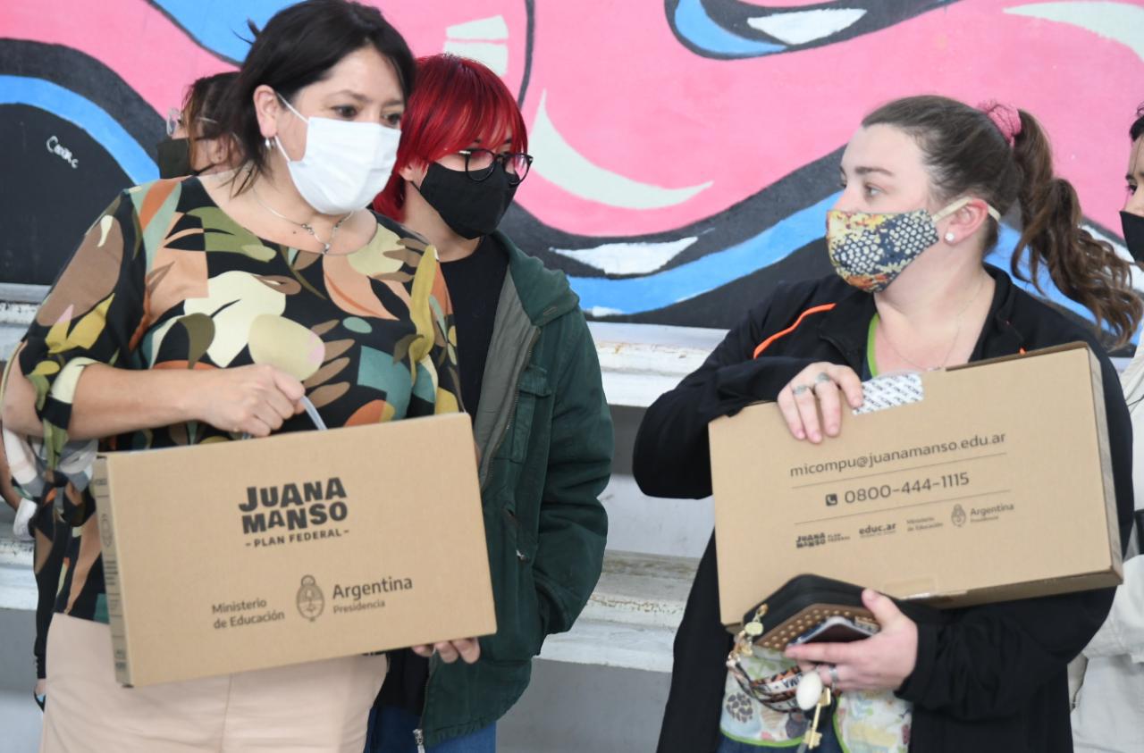 Entrega Conectar Igualdad - Rawson (2)