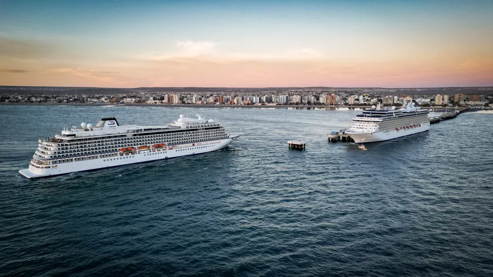 2025-03-19 Marina y Viking Jupiter 001