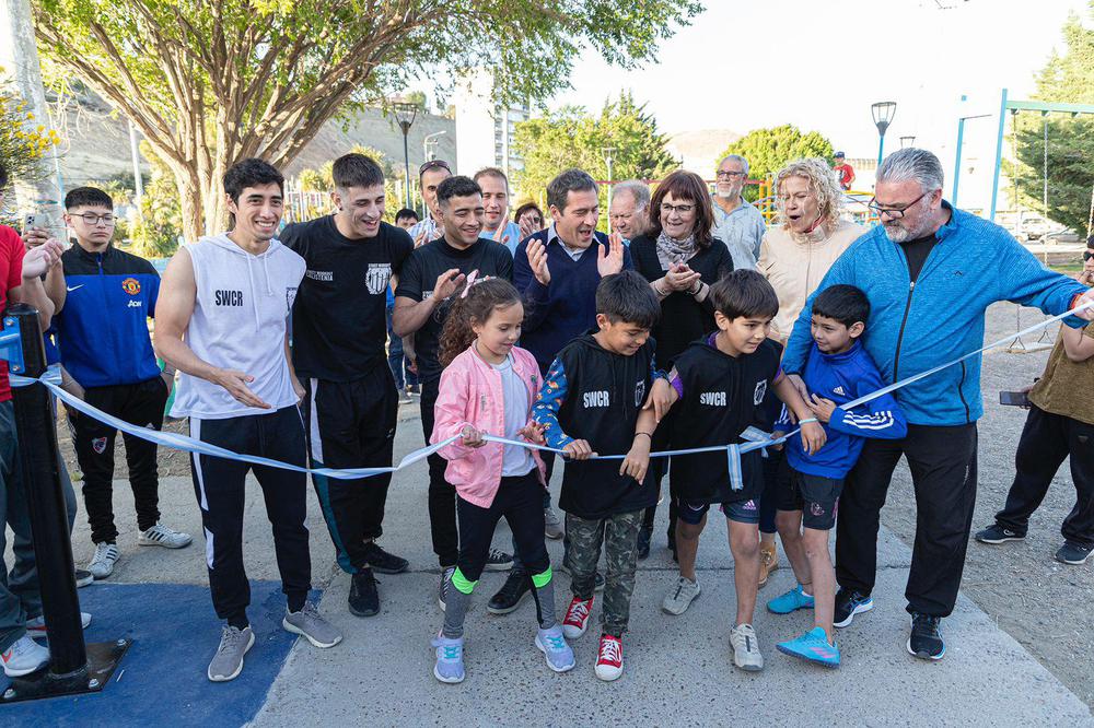 Inaugura Plaza Calistenia