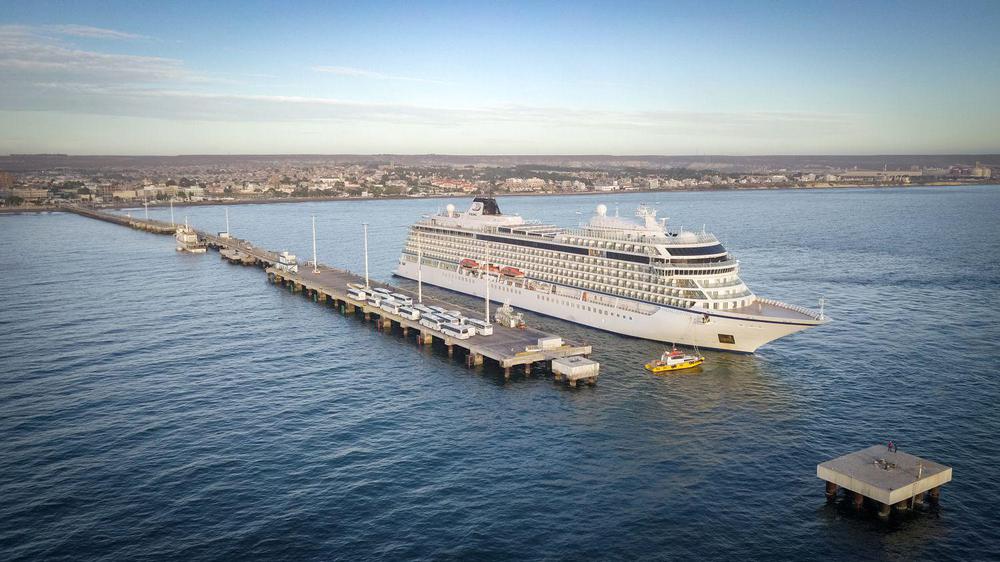 Temporada de cruceros Arribó a Puerto Madryn el Viking Júpiter  (2)