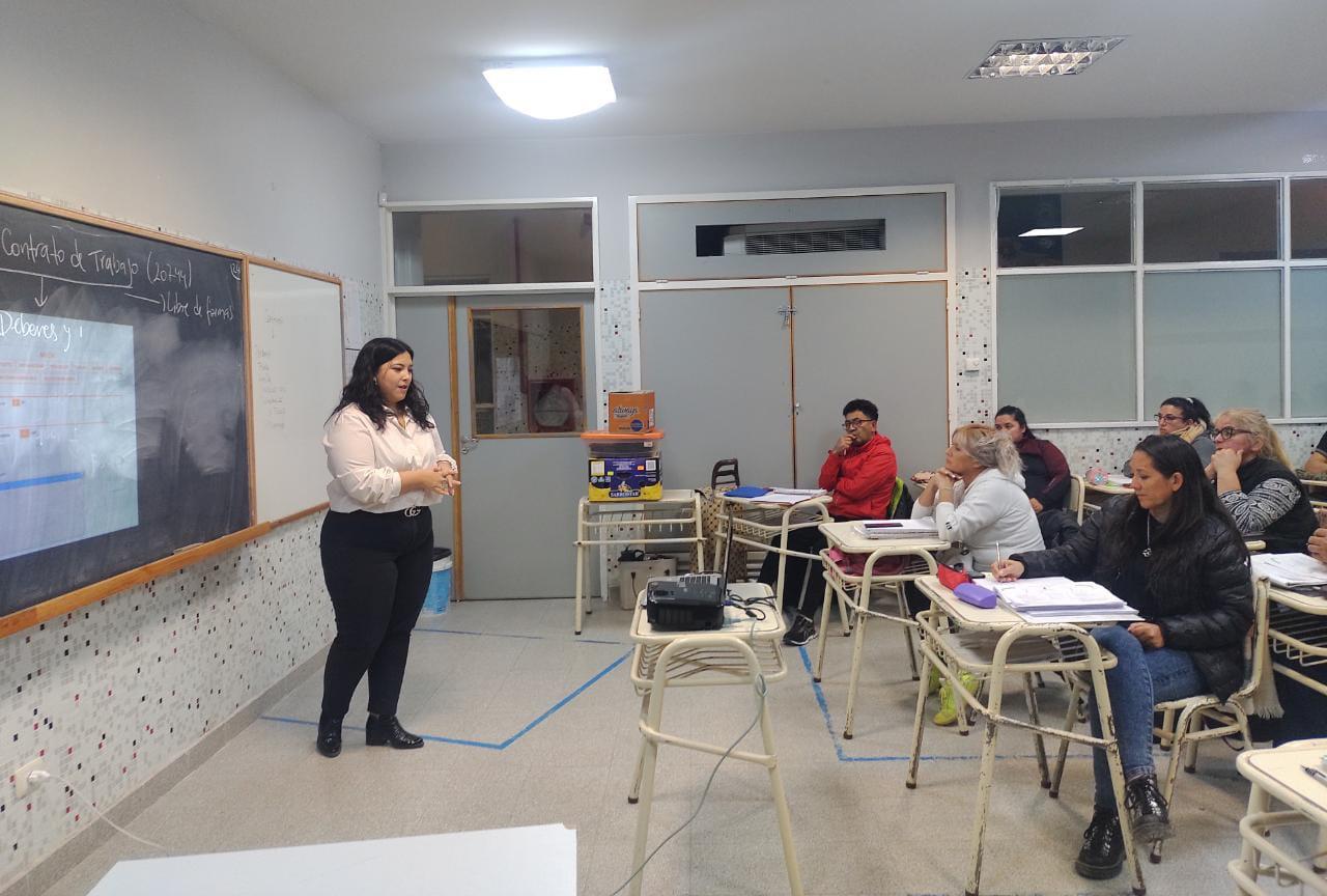 Charla empleo Gaiman programas nacionales (2)