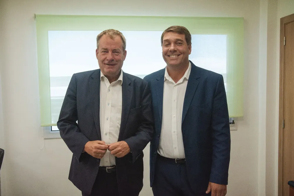 Biss y el embajador de Alemania recorrieron la empresa pesquera del Grupo Iberconsa (1)