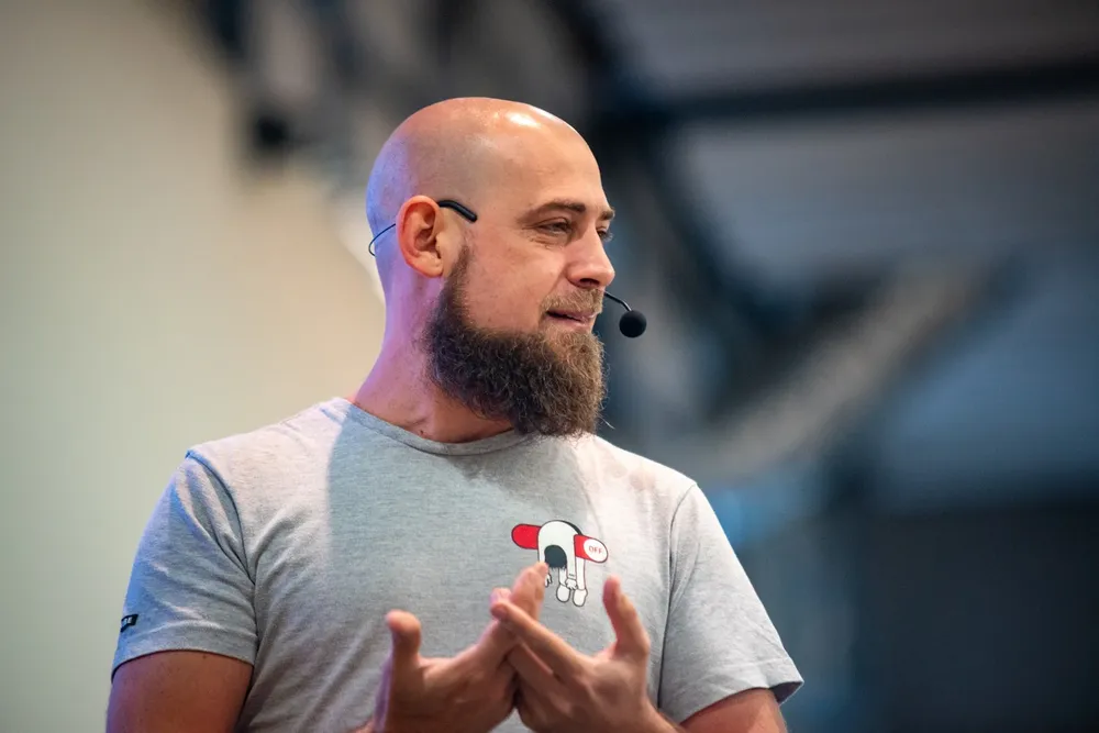 Sebastián Bortnik 01