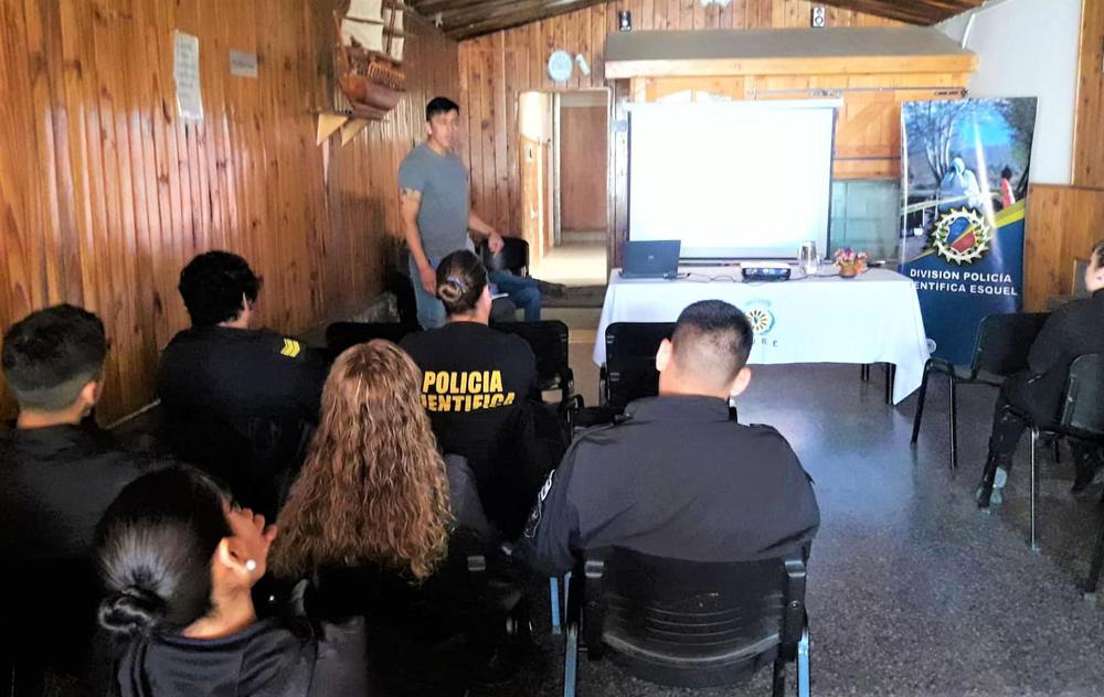 Policía Científica capacitó a dependencias policiales para optimizar las intervenciones en los casos complejos