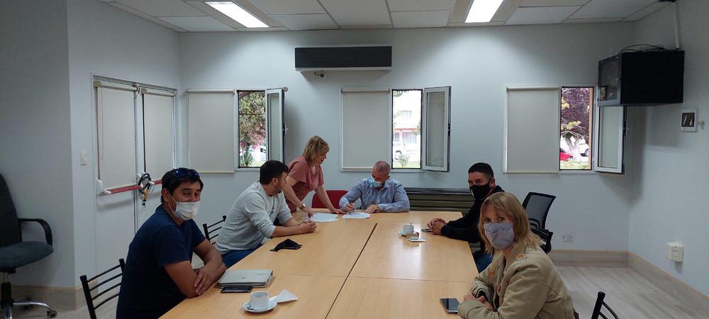 Firma del convenio (3)
