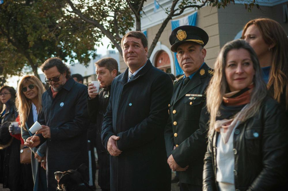 Biss encabezó el acto oficial por el Día de la Independencia (1)