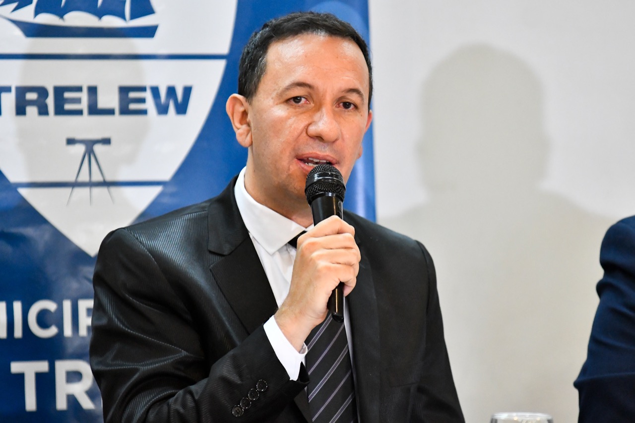 Maderna Adrián