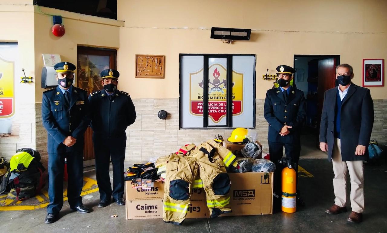 Entrega Bomberos SC