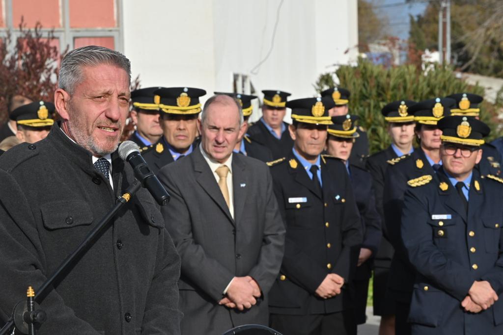 Entrega Policía (3)