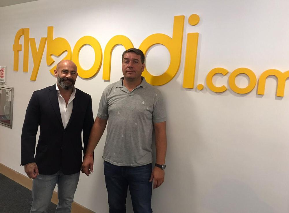 Massoni y Biss con Flybondi