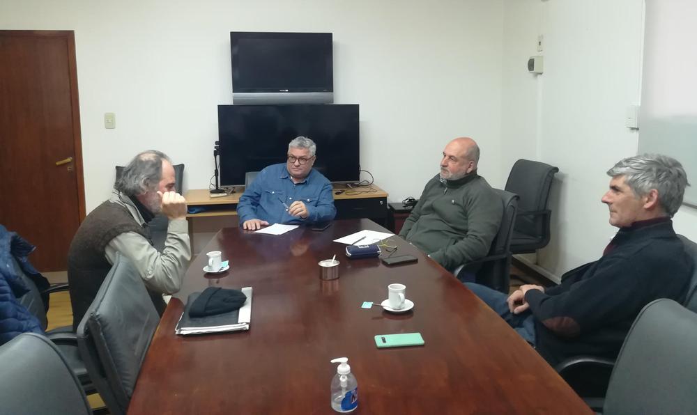 El Gobierno Provincial acompaña a viñedo de ¨Paso del Sapo en ampliación de producción (1)