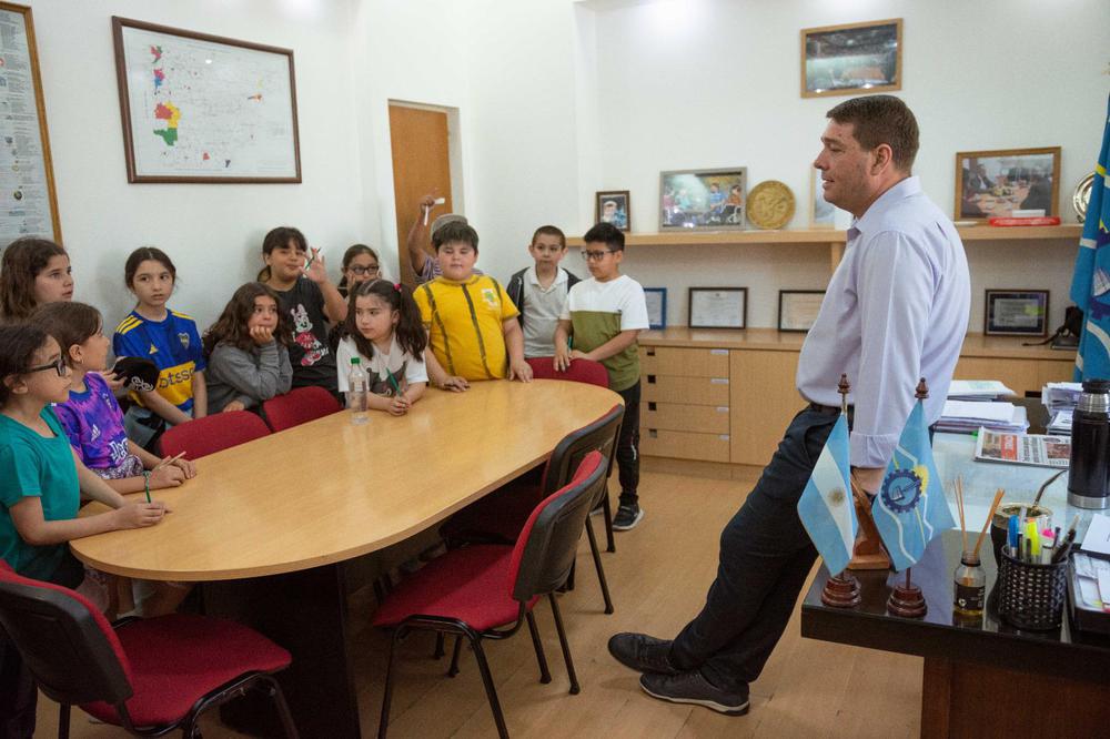 Biss recibió la visita de docentes y alumnos de tercer grado de la Escuela Número 4 de Rawson (2)