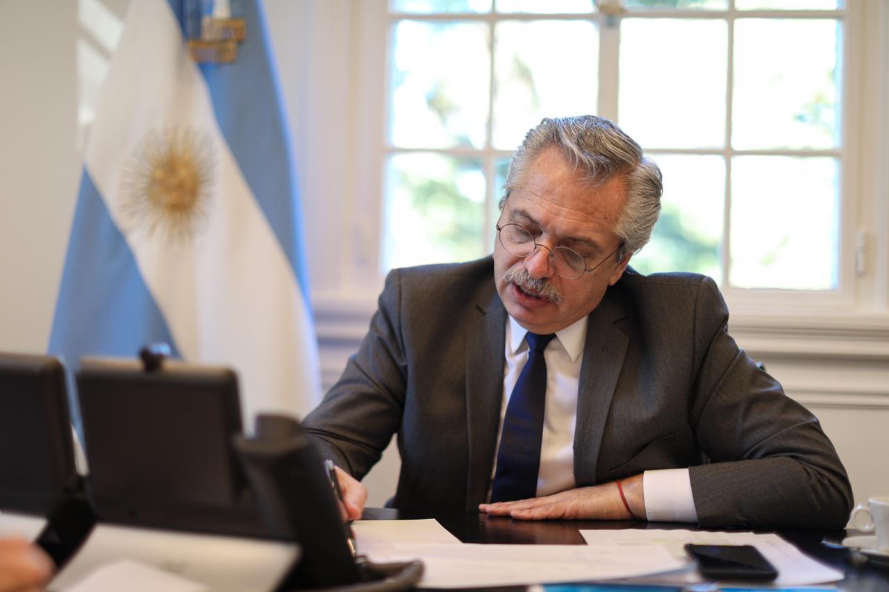 Alberto Fernández en diálogo con Merkel