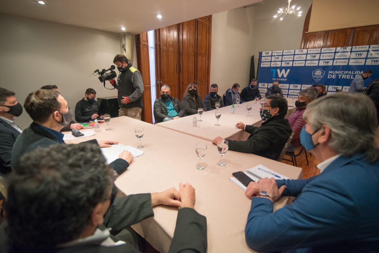 Maderna con empresarios del Parque Industrial
