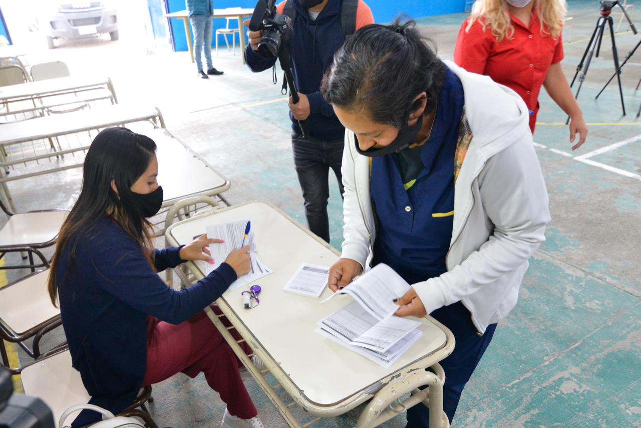Nuevo centro de vacunación en Trelew