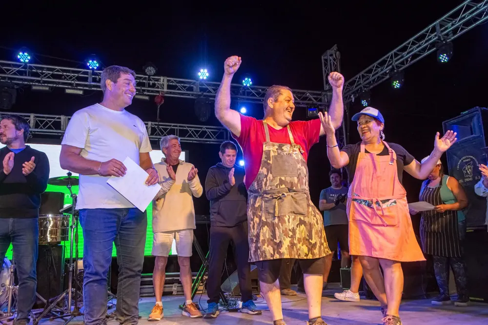 Foto archivo - Carlos Ríos ganador del concurso de Asadores edición pasada