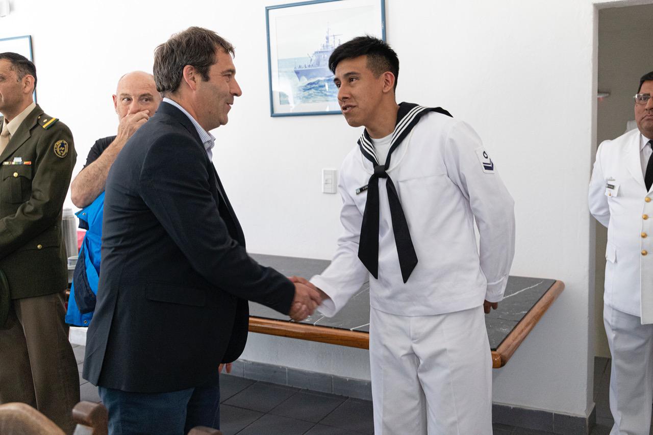 Homenaje ARA San Juan (3)