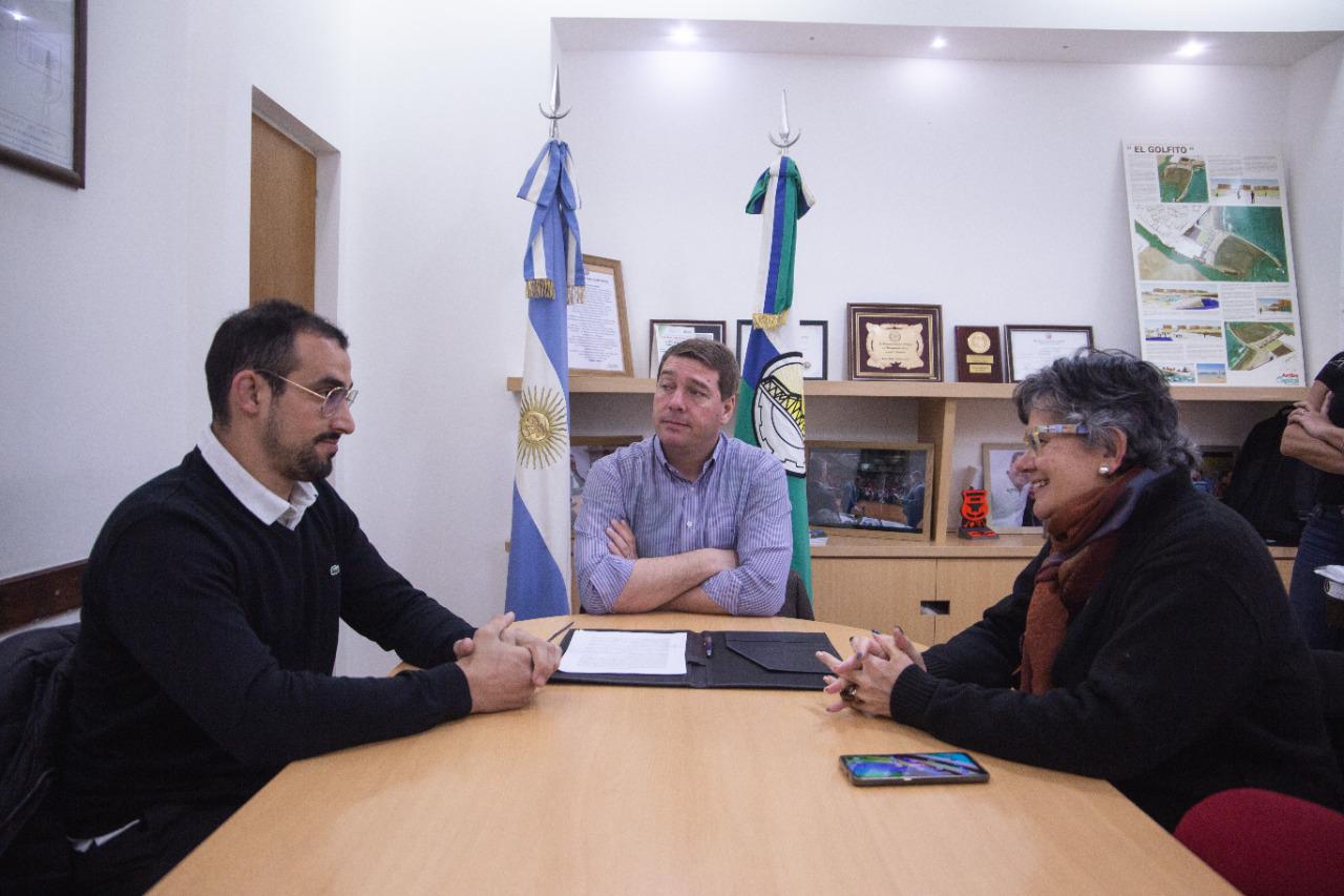 Damián Biss y Paola Ciccarone junto a Daniel Nogales