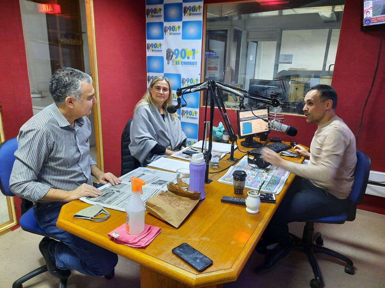 Pagliaroni con Baskovc en FM El Chubut (2)