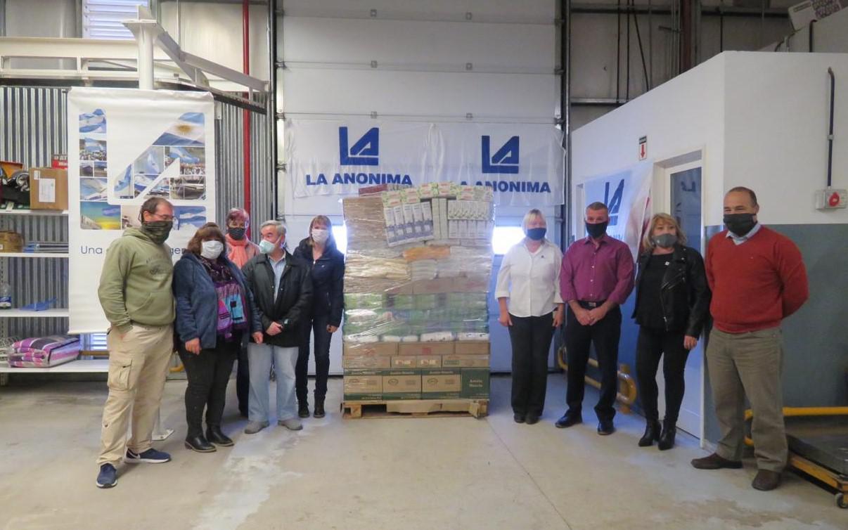 Entrega de alimentos La Anónima