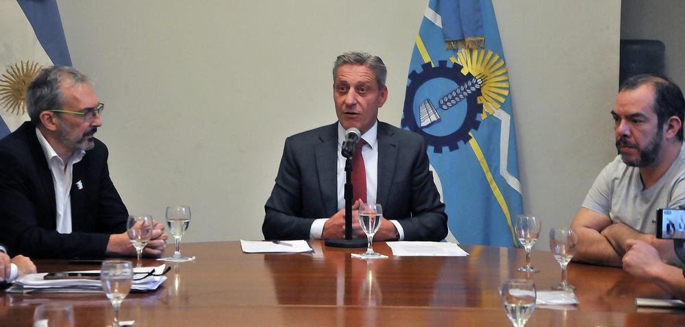 GobArcioni-ConfPrensa3