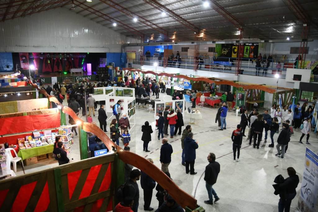 Feria Provincial del Libro en Gaiman (7)