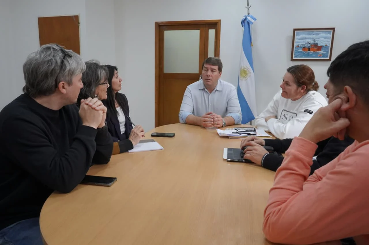 ASOCIACIÓN EMPLEADOS DEL IPV