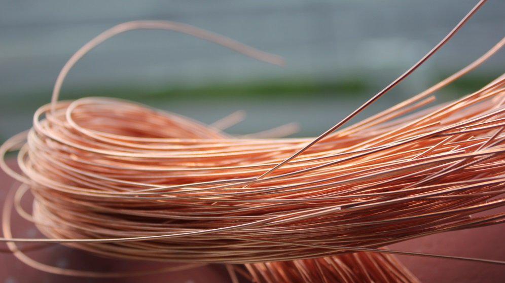 pelar-cables-de-cobre