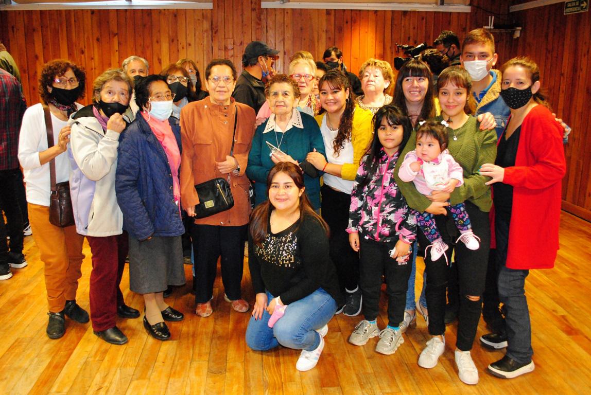 Reconocimineto a mujeres 037