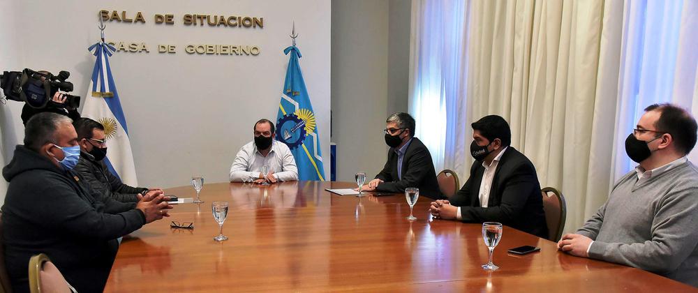 CON UOCRA (1)