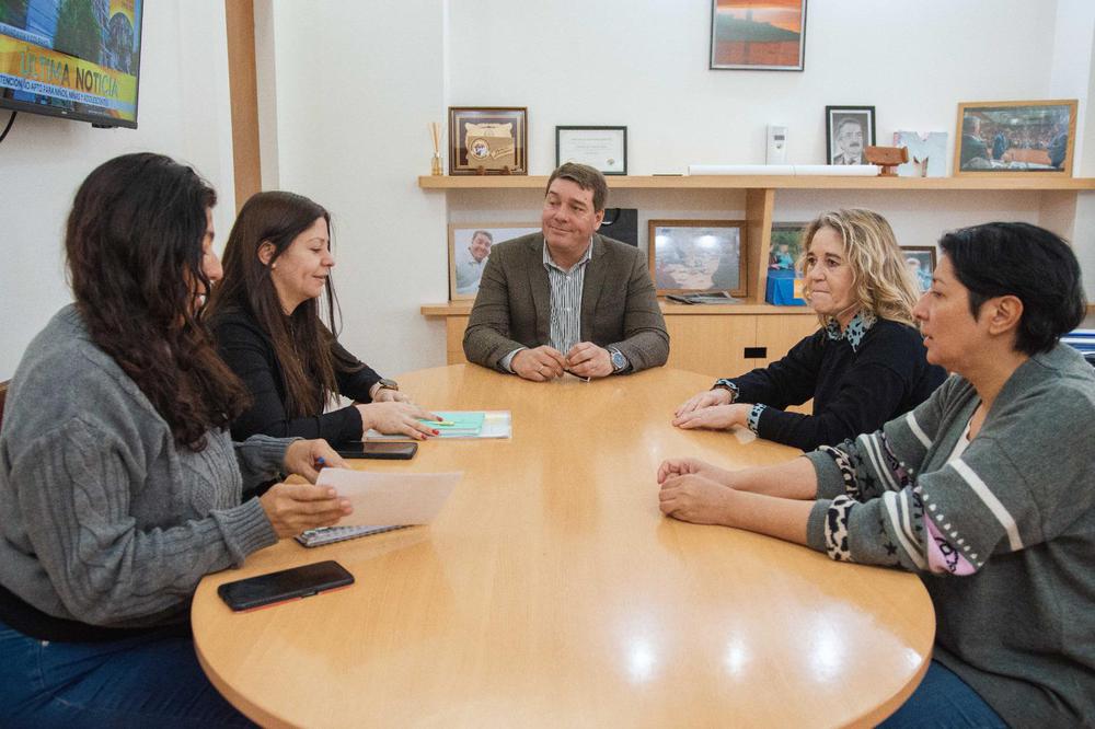 El intendente Biss se reunió con la titular de PAMI para avanzar en la Colonia Recreativa para adultos mayores