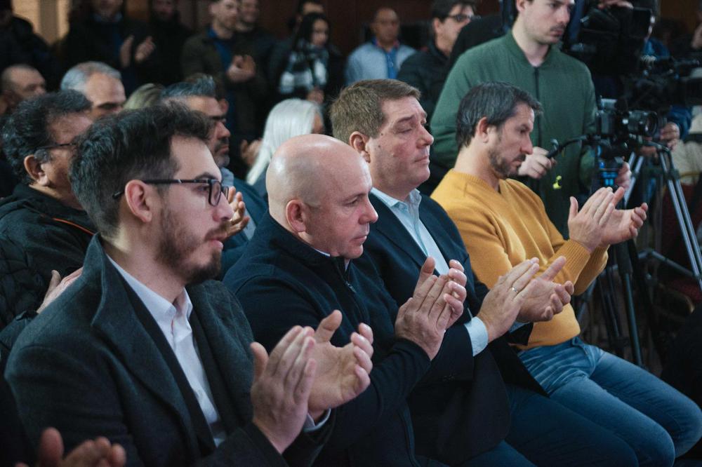 Biss participó del acto de suscripción del Proyecto de Ley de Emergencia Comercial (1)