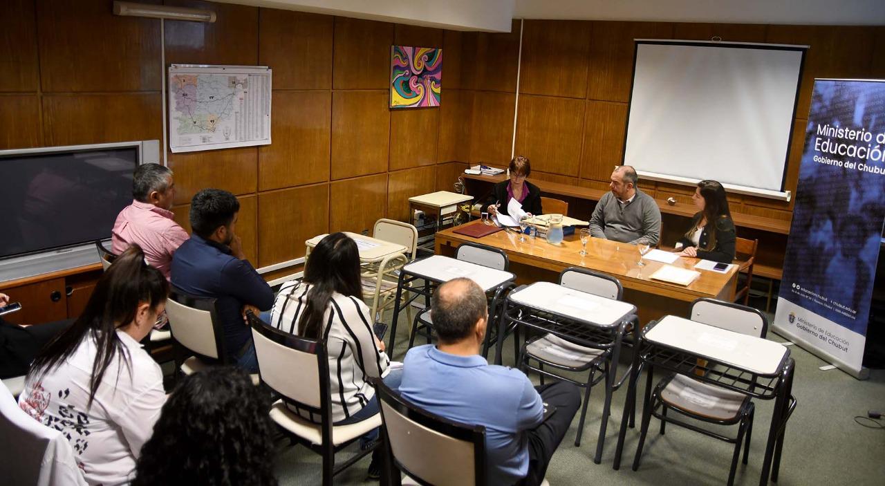 Licitación mobiliario escolar (1)