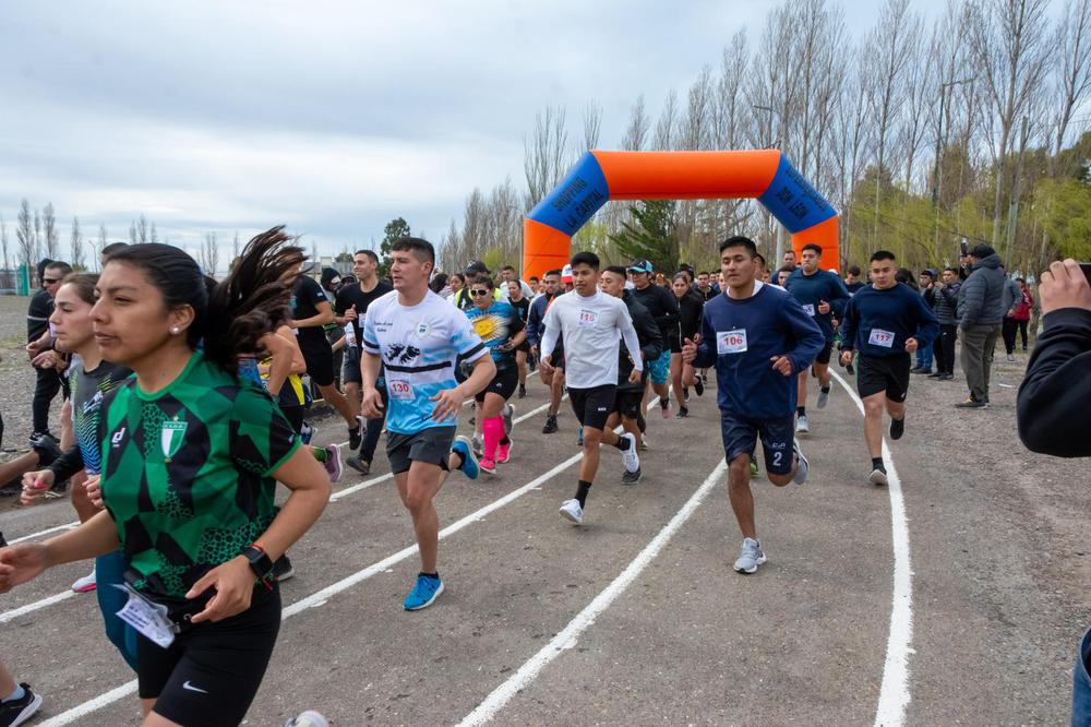 Primera Corrida Solidaria Policial ciudad de Rawson (2)