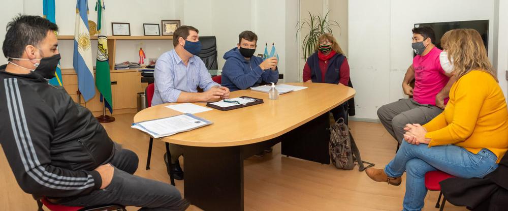 001 - Damian Biss recibe a comision directiva Club Bigornia