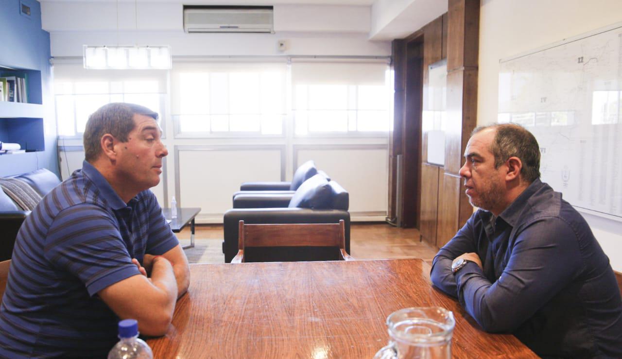 Damián Biss junto al ministro de Educación, José María Grazzini