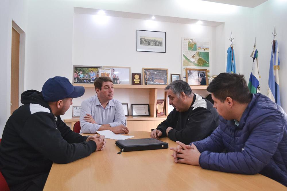 Biss se reunió con representantes del Club Juventus